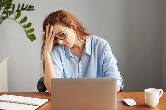 Can stress contribute to the aging process?